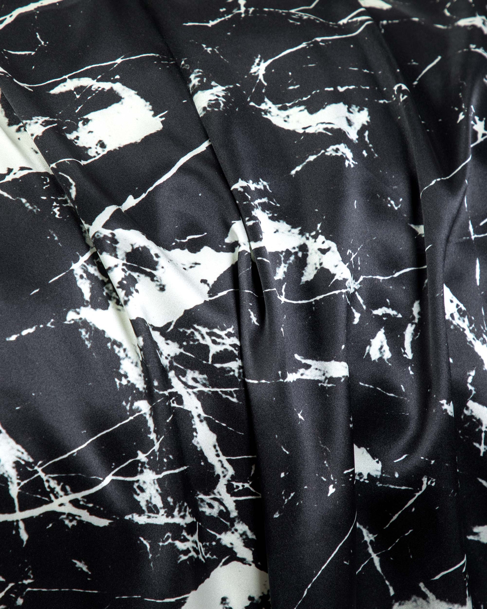 #color_black-marble-print